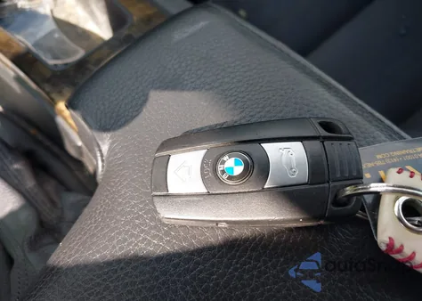 2008 BMW 328Xi z USA, uszkodzony, nr VIN WBAWV53528P078988